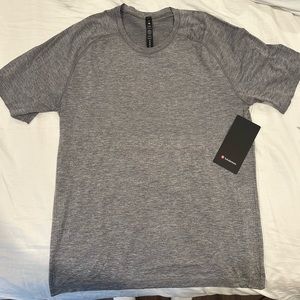 Men’s Medium Lululemon Metal Vent Tech SS 2.0 NWOT